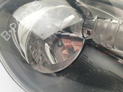 Right headlight VW GOLF VI (5K1) 1.6 TDI | BP30554679C29 