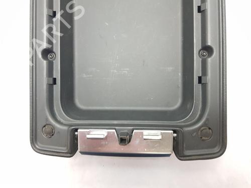 Armrest / Center console LAND ROVER DISCOVERY III (L319) 2.7 TD 4x4 | BP29292693I20 