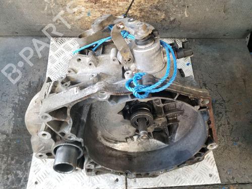 Used Gearbox VAUXHALL MOKKA / MOKKA X (J13) 1.7 CDTI 4x4 (131 hp) 30765045