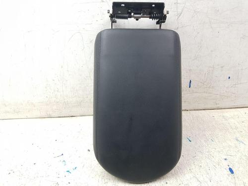 Used Armrest / Center console Armrest / Center console NISSAN GT-R (R35) V6 (486 hp) 22683844 22683844