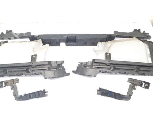 Used Rear bumper bracket LAND ROVER RANGE ROVER IV (L405) 4.4 SDV8 4x4 (340 hp) 22683647