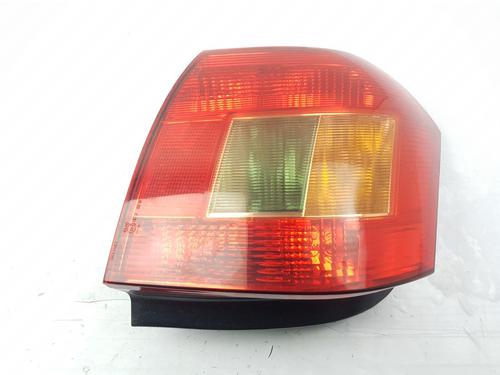 Venstre baglygte TOYOTA COROLLA (_E12_) 1.6 VVT-i (ZZE121_, ZZE121R) (110 hp) 28572115