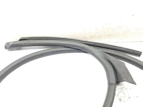 Rubber door seal AUDI R8 (4S3, 4SP) 5.2 FSI Plus quattro | BP22682189C142 
