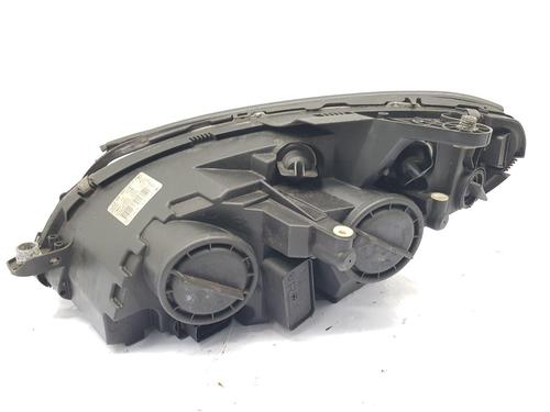 Right headlight MERCEDES-BENZ C-CLASS (W204) C 220 CDI (204.002) | BP31959804C29 