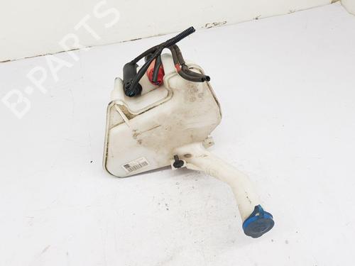 Used Windscreen washer tank TOYOTA YARIS (_P9_) 1.3 VVT-i (SCP90_, SCP90R) (87 hp) 28710724