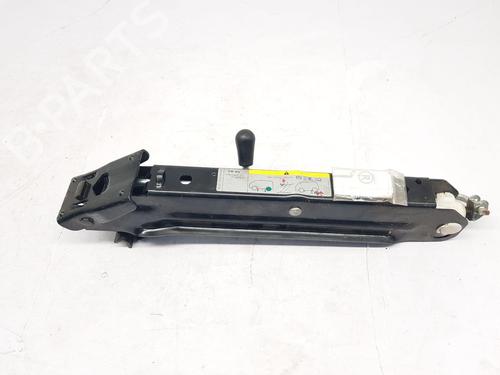Used Jack Kit Jack Kit VW MULTIVAN T5 (7HM, 7HN, 7HF, 7EF, 7EM, 7EN) 2.0 TSI (204 hp) 30796308 30796308