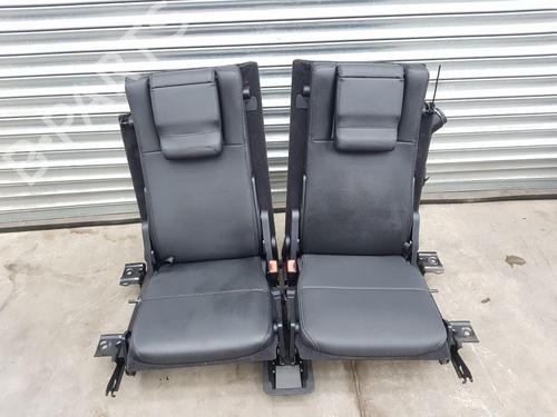 Right front seat LAND ROVER DISCOVERY IV (L319) 3.0 TD 4x4 | BP26915072C16 
