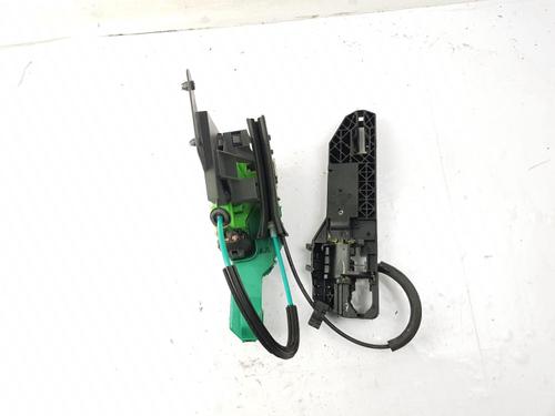 front-right-lock-alfa-romeo-giulietta-940_-2010-2011-2012-2013-2014-2015-2016-2017-2018-2019-2020-40606467 main image