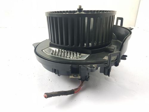 Heater blower motor VW CRAFTER Van (SY_, SX_) | BP30796352M62