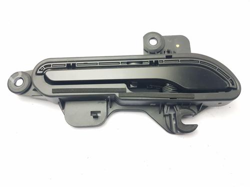rear-right-exterior-door-handle-tesla-model-y-5yjy-2019-32787291 main image