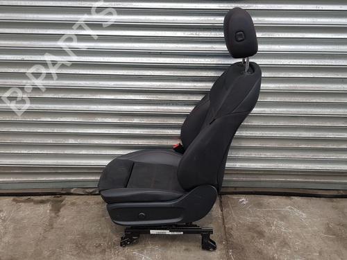 Right front seat MERCEDES-BENZ GLA (H247) GLA 220 d 4-matic (247.715) | BP32846931C16 - Image 32