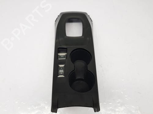 Used Cup/Object holder PEUGEOT 2008 II (UD_, US_, UY_, UJ_, UR_, UC_) 1.2 PureTech 130 (USHNS, URHNS) (130 hp) 30184869