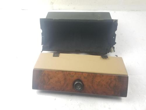 Used Glove box Glove box JAGUAR XJ Coupe 4.0 (222 hp) 39948597 39948597