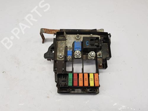 Used Fuse box Fuse box MCLAREN 570S 3.8 (570 hp) 40010488 40010488
