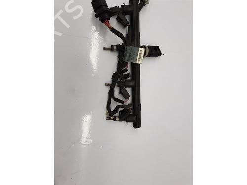 Injection rail AUDI Q3 (8UB, 8UG) 2.0 TFSI quattro | BP32004088M98 