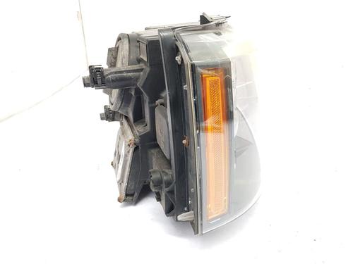 Right headlight LAND ROVER RANGE ROVER III (L322) 3.6 D 4x4 | BP30603646C29