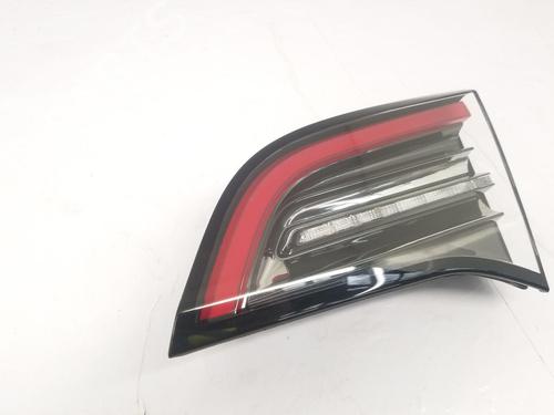 Right tailgate light TESLA MODEL Y (5YJY) Long Range Rear-Wheel Drive | BP39027633C80 - Image 2