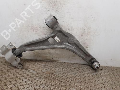 Used Right front suspension arm Right front suspension arm MERCEDES-BENZ GLA (H247) GLA 220 d 4-matic (247.715) (190 hp) 32430276 32430276
