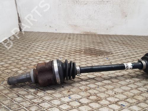 Left front driveshaft TOYOTA YARIS (_P13_) 1.3 (NSP130_, NSP130) | BP29928021M38