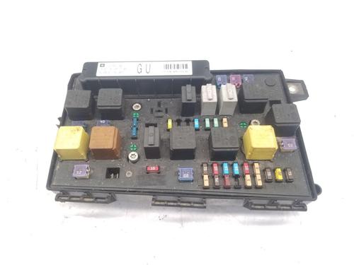 Used Fuse box Fuse box 39026150 39026150