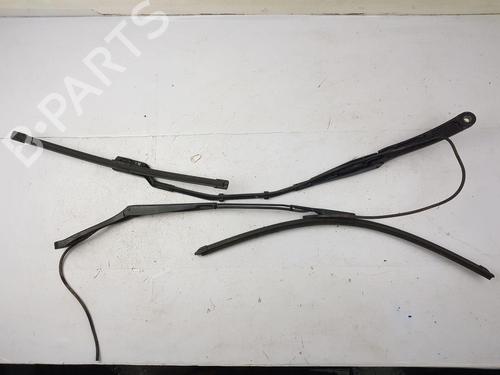 vindspejlsviskerarm-tesla-model-3-5yj3-2017-33966726 main image