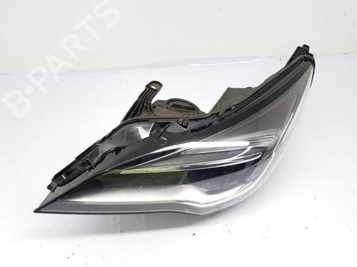 Used Left headlight OPEL ASTRA K Sports Tourer (B16) 1.6 CDTi (35) (110 hp) 31983254