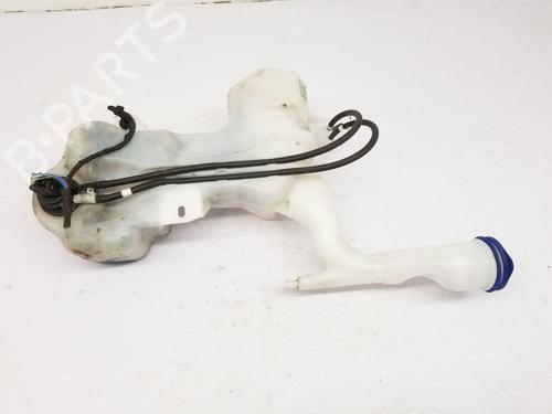 Used Windscreen washer tank FORD FIESTA VII (HJ, HF) 1.0 EcoBoost (95 hp) 28137245