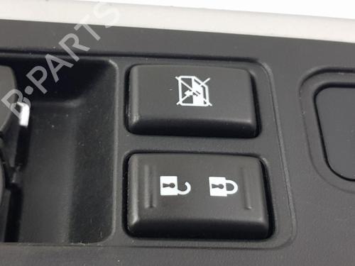 Right front window switch SUZUKI VITARA (LY) 1.6 (APK 416) | BP28307818I26 