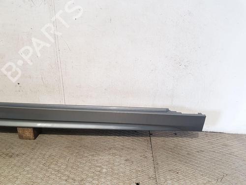 Right sideskirt BMW 1 (F40) 118 i | BP30090850C114