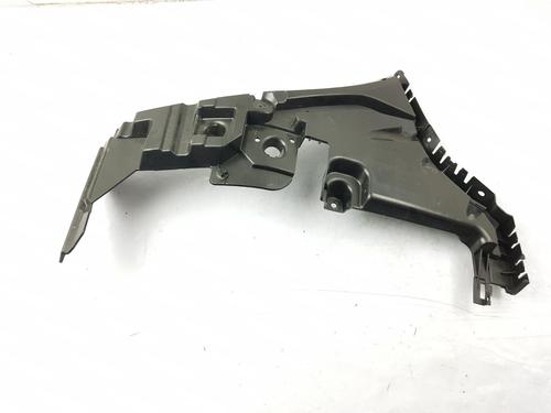 Używane Mocowanie zderzaka tylnego VOLVO XC60 II (246) T8 Hybrid AWD (456 hp) 29262958