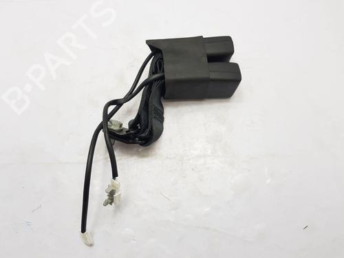 Used Seat buckle NISSAN QASHQAI II (J11, J11_) [2013-2025]  30581026