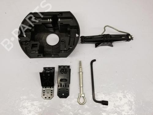 Used Jack Kit PEUGEOT 3008 I MPV (0U_) 1.6 HDi (112 hp) 29597752