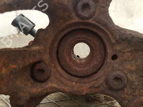 Right front steering knuckle VW GOLF VII Variant (BA5, BV5) 1.6 TDI | BP29262621M26