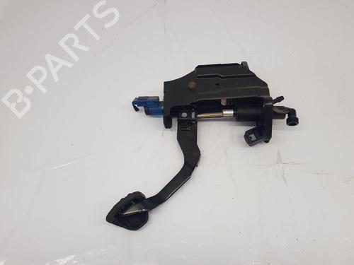 Used Clutch pedal Clutch pedal AUDI TT Roadster (8N9) 1.8 T quattro (180 hp) 34331967 34331967