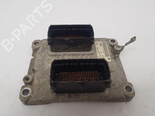 Used Engine control unit (ECU) Engine control unit (ECU) VAUXHALL CORSA Mk III (D) (S07) 1.2 (L08) (80 hp) 33558979 33558979