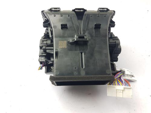 Air vent TESLA MODEL Y (5YJY) | BP32689125I21 - Image 5