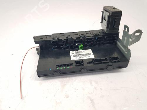 fuse-box-mercedes-benz-clk-c209-2002-2003-2004-2005-2006-2007-2008-2009-2010-33130910 main image