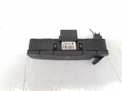 Bouton de warning Bouton de warning SEAT IBIZA IV (6J5, 6P1) 1.4 (85 hp) 36411842 36411842