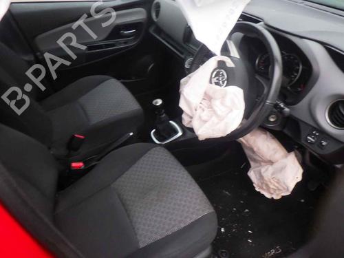 Right front fog light TOYOTA YARIS (_P13_) 1.3 (NSP130_, NSP130) | BP29316215C31 