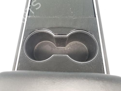 Middle console TESLA MODEL 3 (5YJ3) EV AWD | BP40256513I22 - Image 9