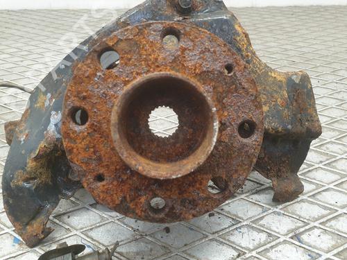 Left front steering knuckle VAUXHALL CORSA Mk III (D) (S07) 1.0 i 12V (L08) | BP24649231M25 