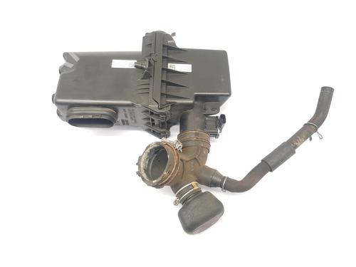 Used Air filter box TOYOTA COROLLA Estate (_E21_) 1.8 Hybrid (ZWE211W) (122 hp) 29957233