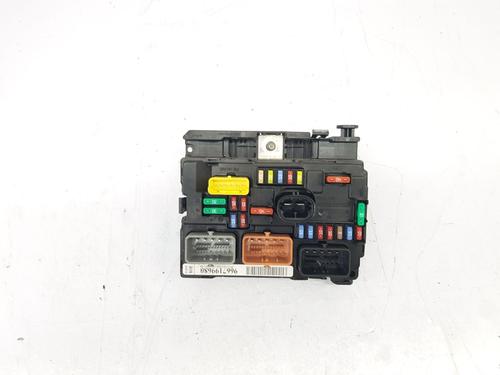 fuse-box-citroen-c3-picasso-sh_-2008-33677741 main image