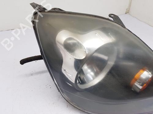 Right headlight FORD FIESTA V (JH_, JD_) 1.25 16V | BP29292647C29 
