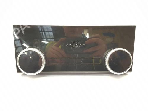 climate-control-jaguar-f-pace-x761-2015-33295930 main image