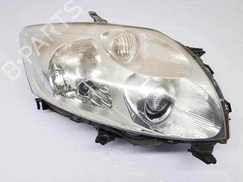 Used Right headlight TOYOTA AURIS (_E15_) 2.0 D-4D (ADE150_, ADE150R) (126 hp) 29815916