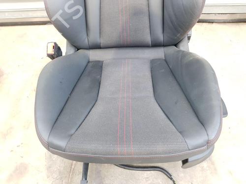 Right front seat AUDI A1 (8X1, 8XK) S1 quattro | BP23332150C16 