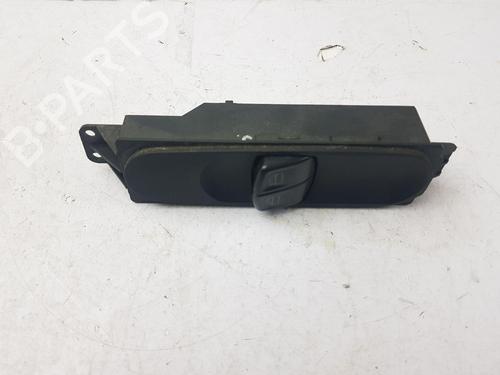 Used Right front window switch Right front window switch MERCEDES-BENZ VITO / MIXTO Van (W639) 111 CDI (639.601, 639.603) (116 hp) 33275773 33275773