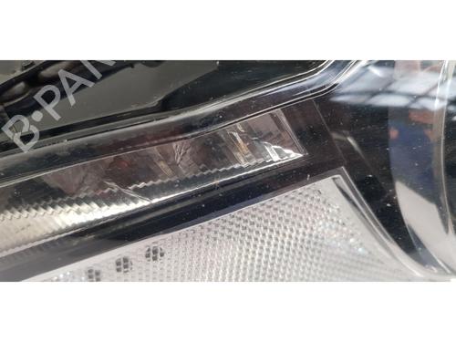 Right headlight JAGUAR XF I (X250) 2.2 D | BP27392546C29 