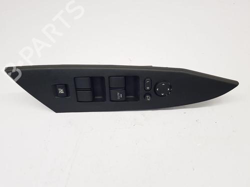 Used Right front window switch Right front window switch MAZDA 3 (BL) 1.6 MZR (BL14) (105 hp) 32870512 32870512